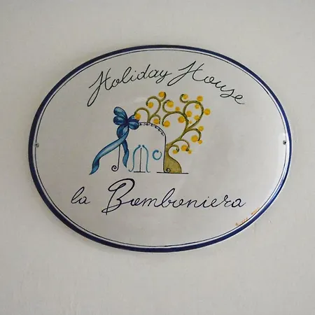 Casa de Férias La Bomboniera *